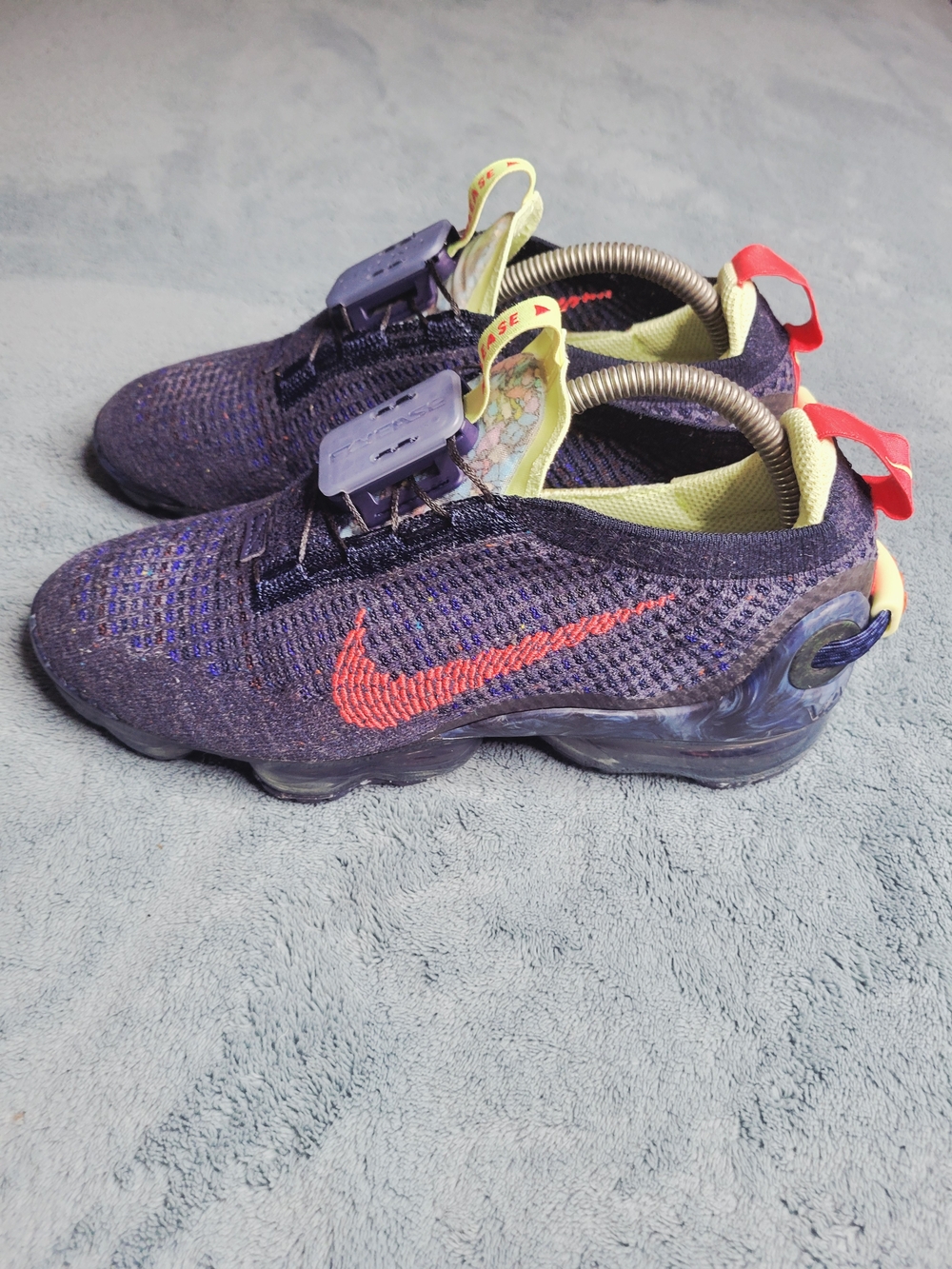 Nike Air VaporMax 2020 Flyknit Deep Royal Blue Multi-Color Women’s 8.5
